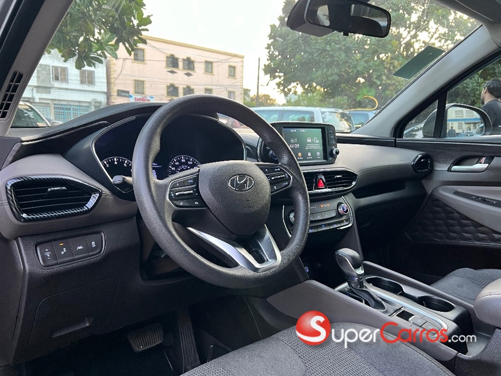 2019 Hyundai Santa Fe SE — foto 5 / 9