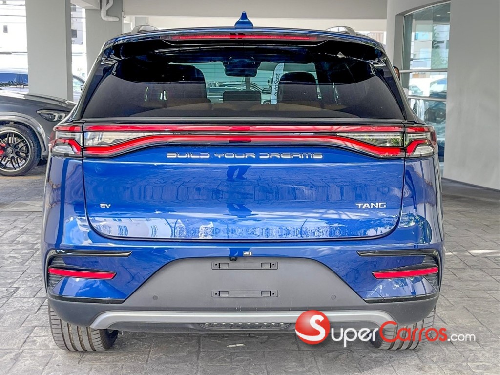 2026 BYD Tang — foto 3 / 12