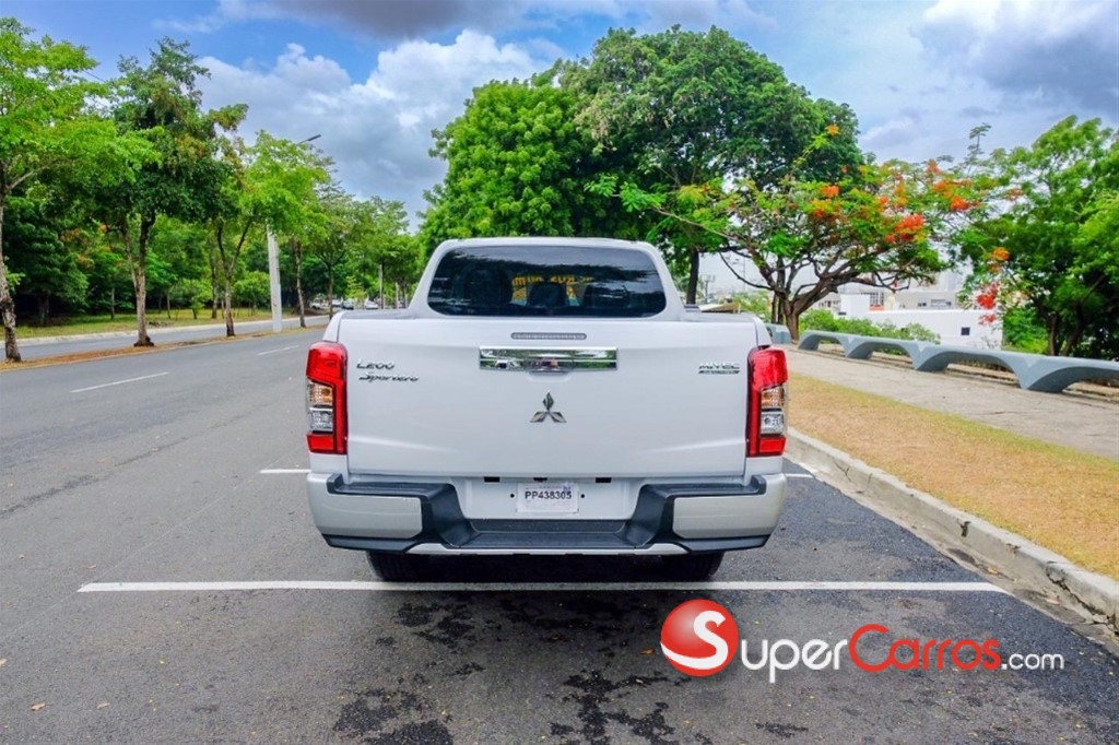 2022 Mitsubishi Motors L 200 Sportero — foto 7 / 12