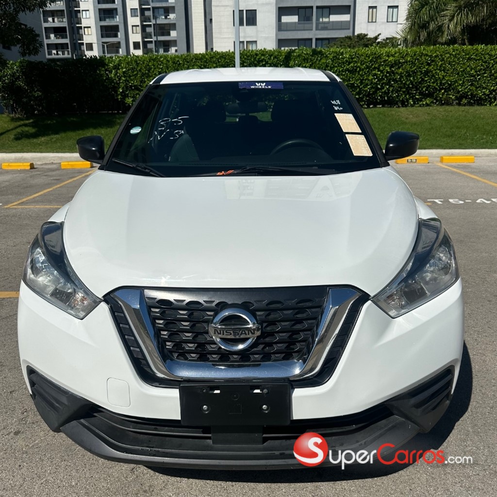 2020 Nissan Kicks — foto 2 / 10