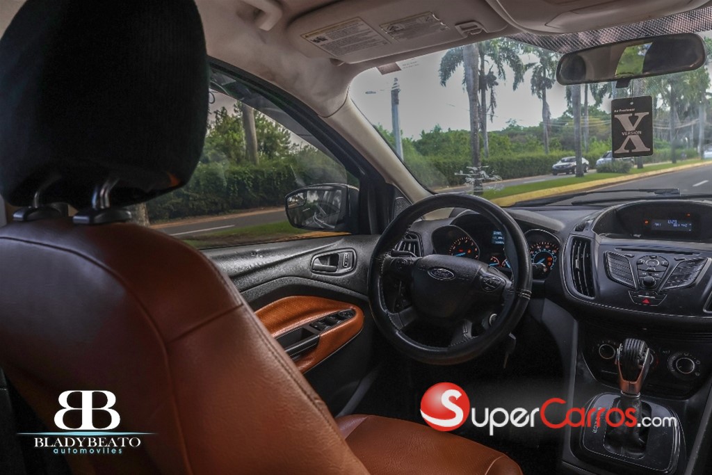 2013 Ford Escape S — foto 4 / 12