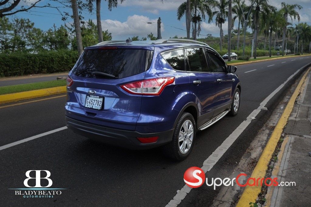 2013 Ford Escape S — foto 6 / 12