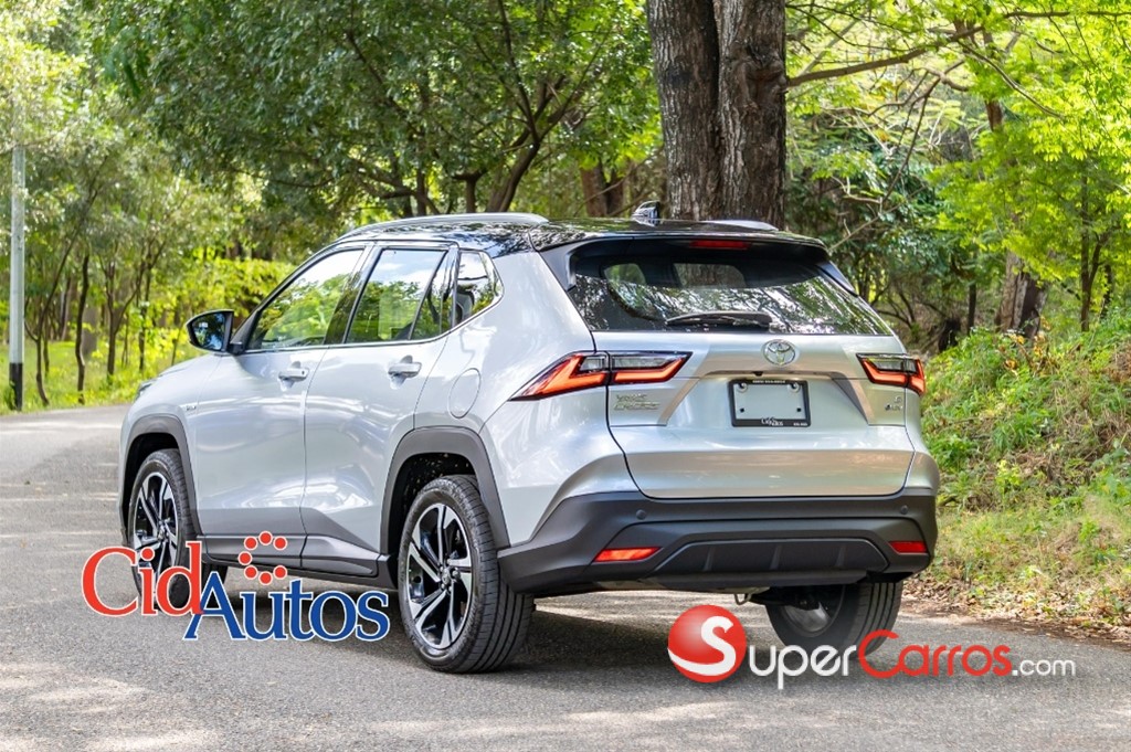 2026 Toyota Yaris Cross Hibrido Limited — foto 4 / 10
