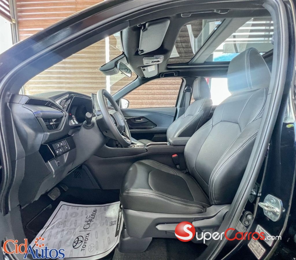2026 Toyota Yaris Cross Hibrido Limited — foto 10 / 10