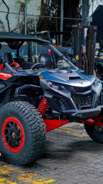 2025 Can Am Maverick R MAX X RS SMART SHOX — foto 9 / 11