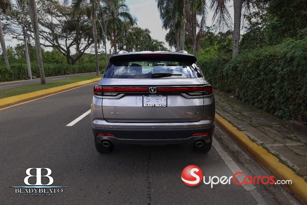 2027 Changan CS 35 Plus — foto 2 / 11