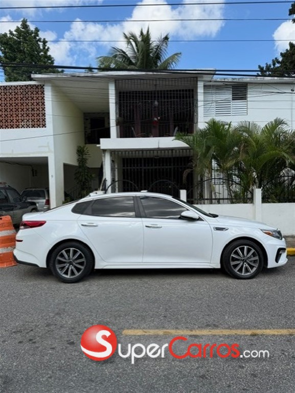 2019 Kia Optima S — foto 2 / 12