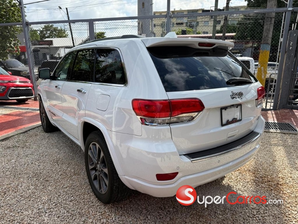 2018 Jeep Grand Cherokee Overland — foto 3 / 11