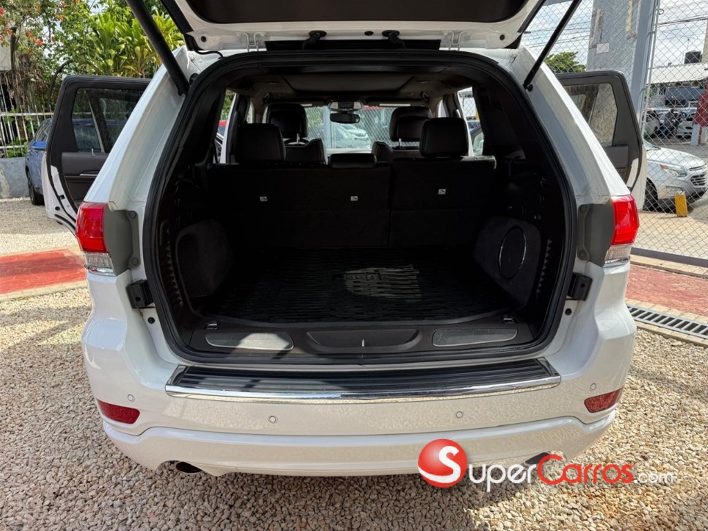 2018 Jeep Grand Cherokee Overland — foto 10 / 11