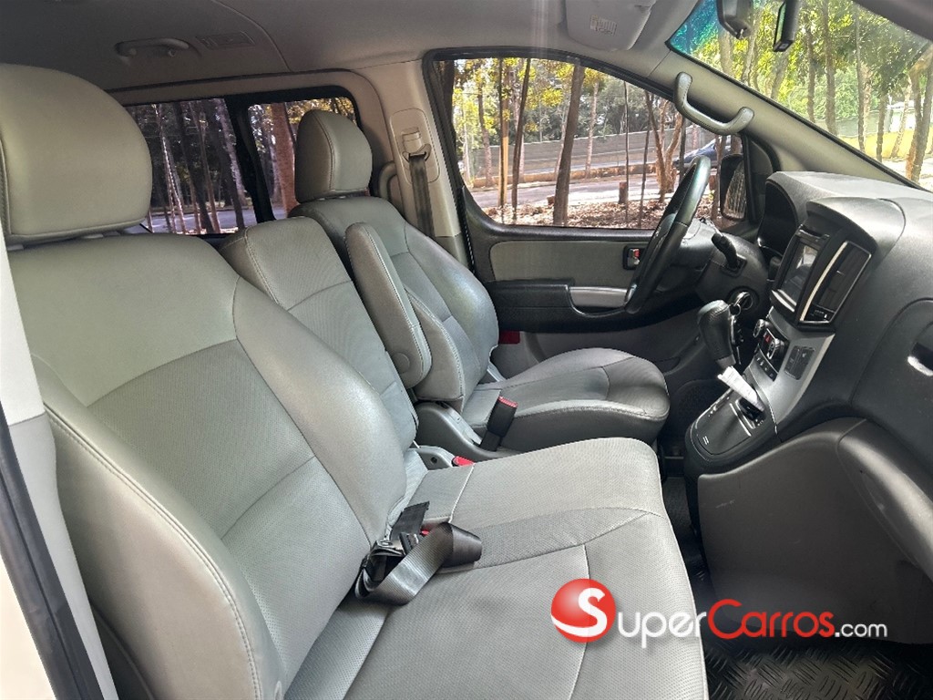 2019 Hyundai Grand Starex — foto 8 / 10