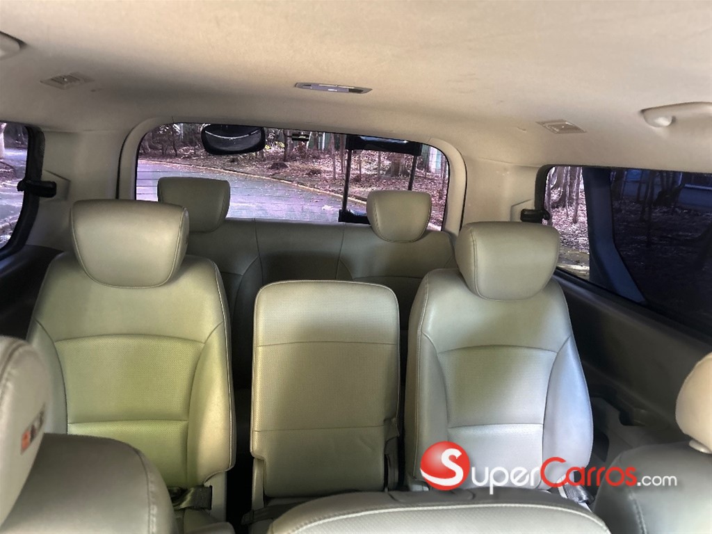 2019 Hyundai Grand Starex — foto 9 / 10