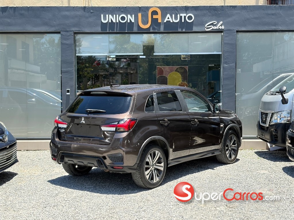 2020 Mitsubishi Motors Outlander Sport — foto 2 / 10