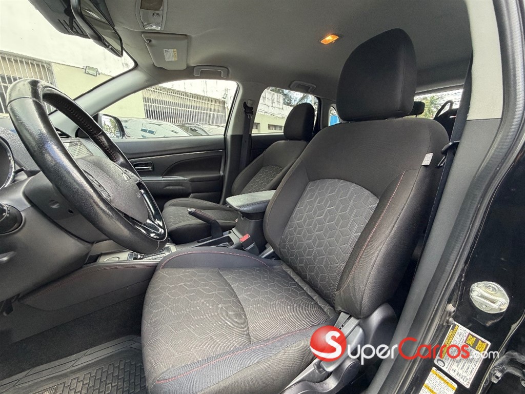 2020 Mitsubishi Motors Outlander Sport — foto 7 / 10