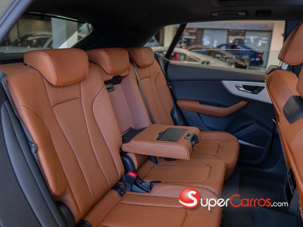2025 Audi Q8 Sline Package — foto 4 / 12