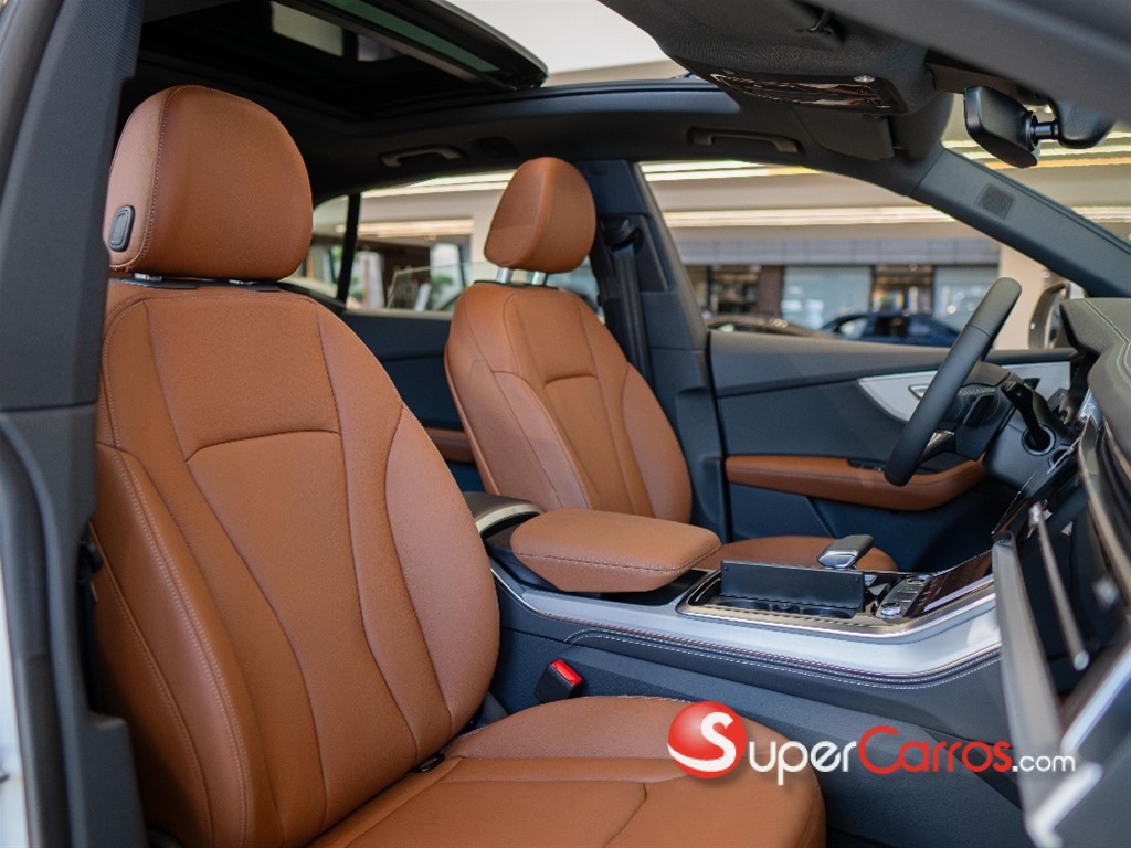 2025 Audi Q8 Sline Package — foto 9 / 12
