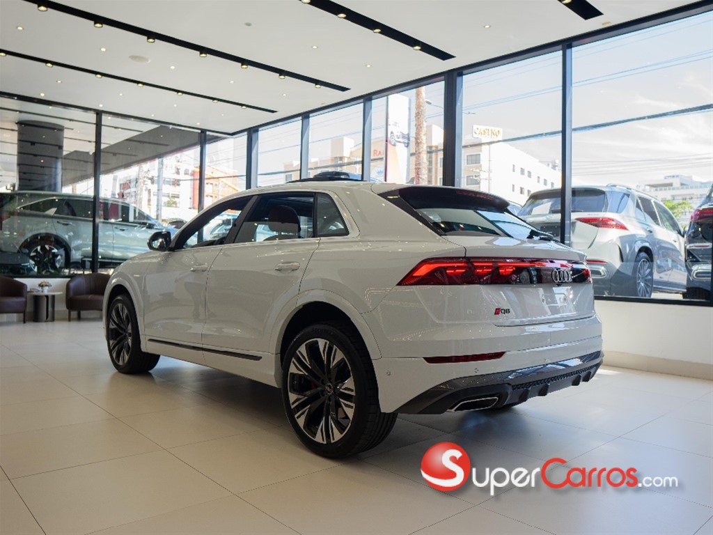 2025 Audi Q8 Sline Package — foto 12 / 12