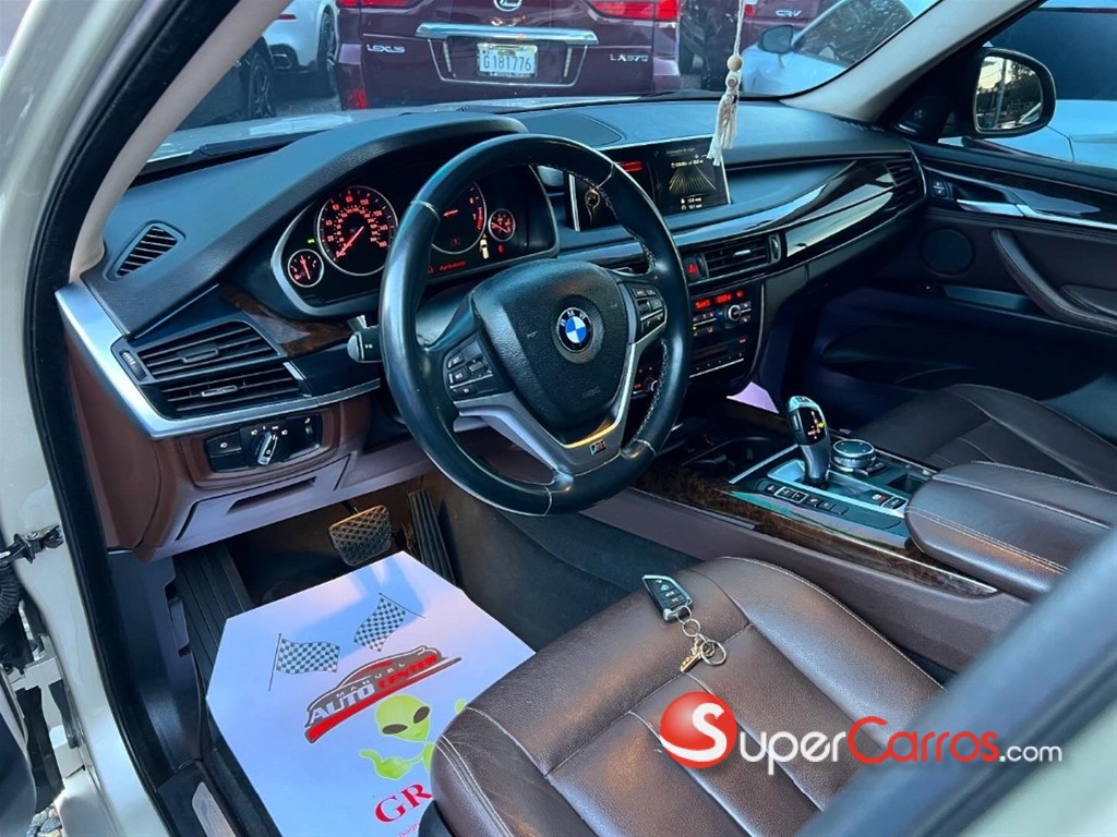 2015 BMW X 5 SDrive 35i — foto 2 / 10