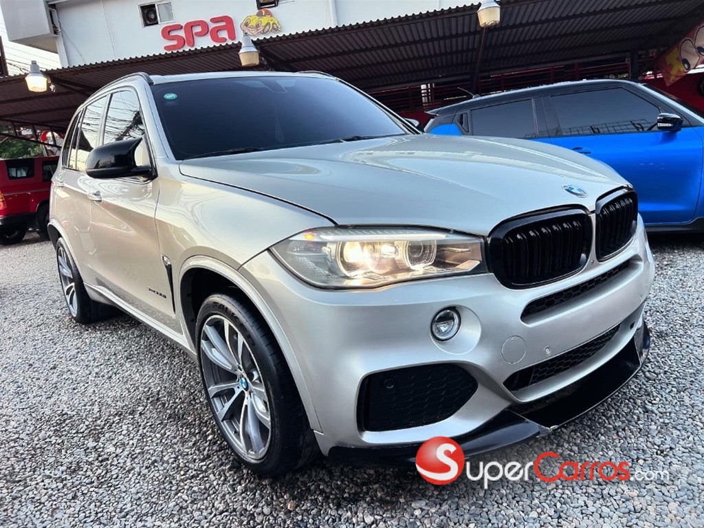 2015 BMW X 5 SDrive 35i — foto 9 / 10