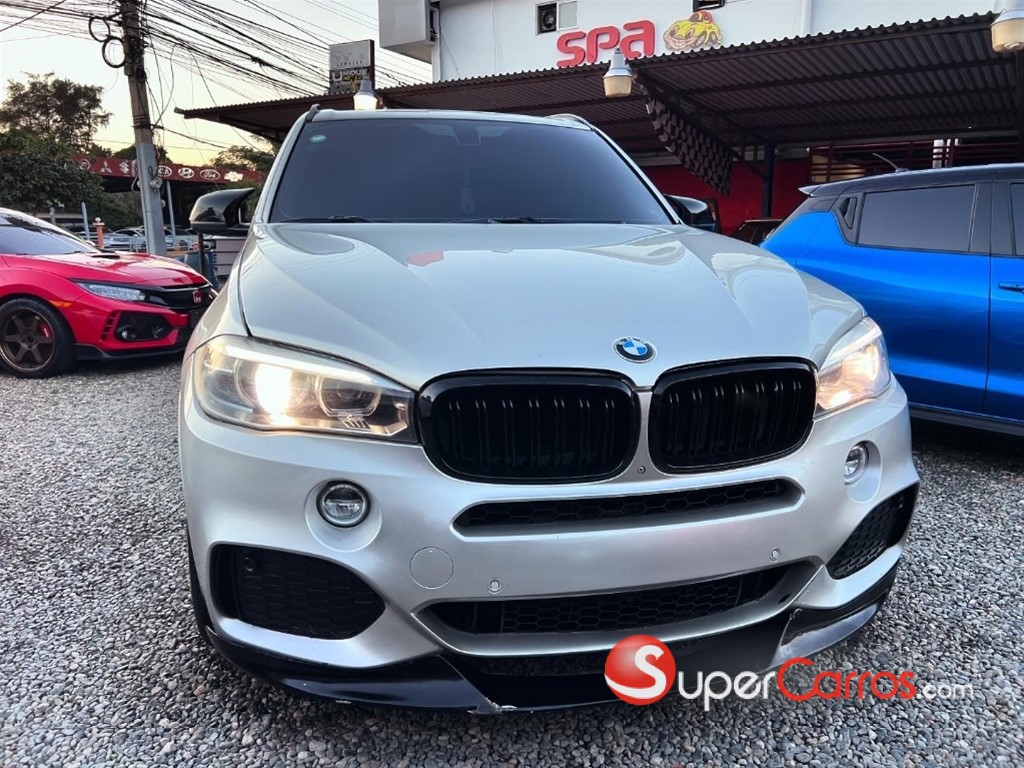 2015 BMW X 5 SDrive 35i — foto 10 / 10
