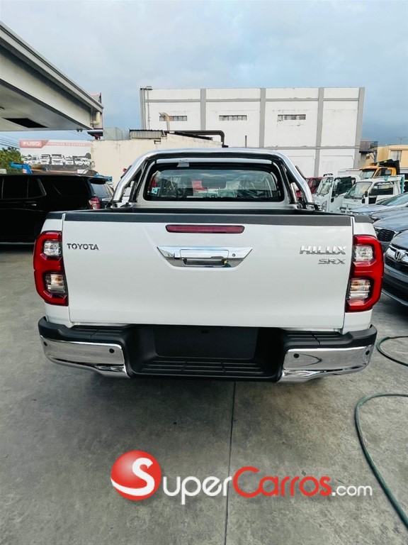 2025 Toyota Hilux WIDE TREAD — foto 4 / 10