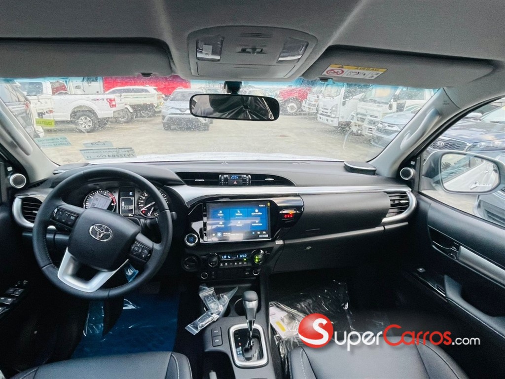 2025 Toyota Hilux WIDE TREAD — foto 9 / 10