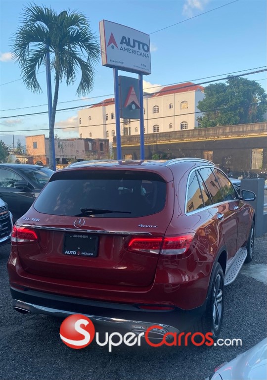 2017 Mercedes-Benz Clase GLC 300 4MATIC — foto 4 / 12
