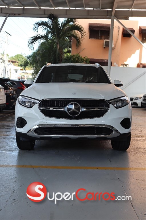 2025 Mercedes-Benz Clase GLC 200 — foto 2 / 12