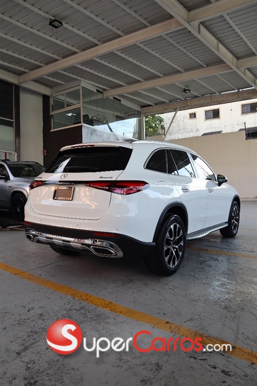 2025 Mercedes-Benz Clase GLC 200 — foto 10 / 12