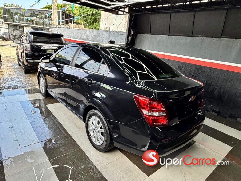 2019 Chevrolet Sonic LT — foto 6 / 12
