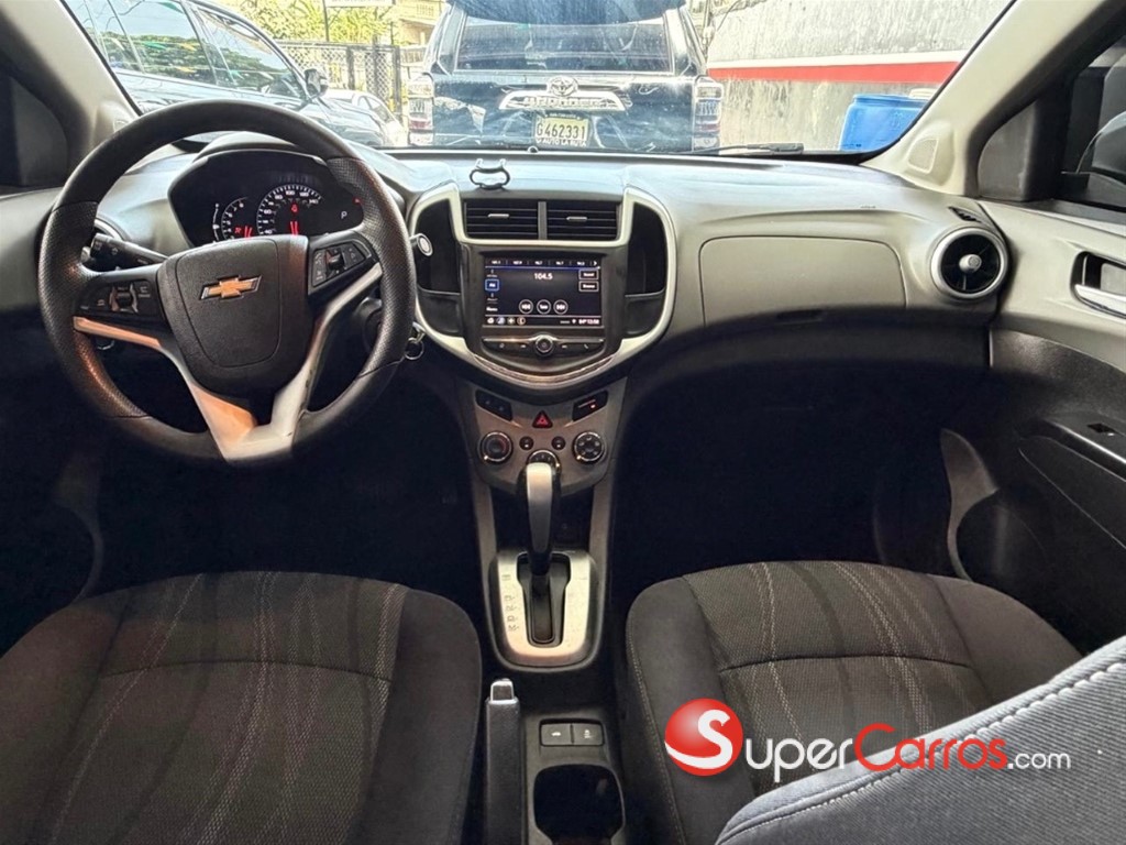 2019 Chevrolet Sonic LT — foto 9 / 12