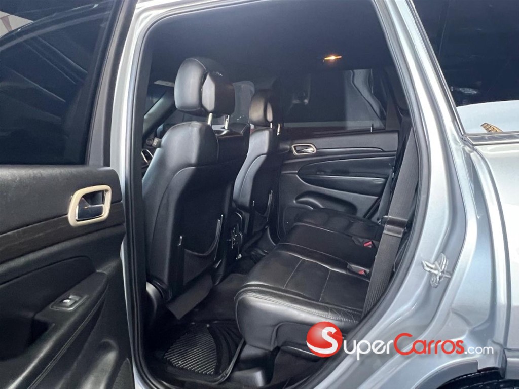 2014 Jeep Cherokee Laredo — foto 6 / 12