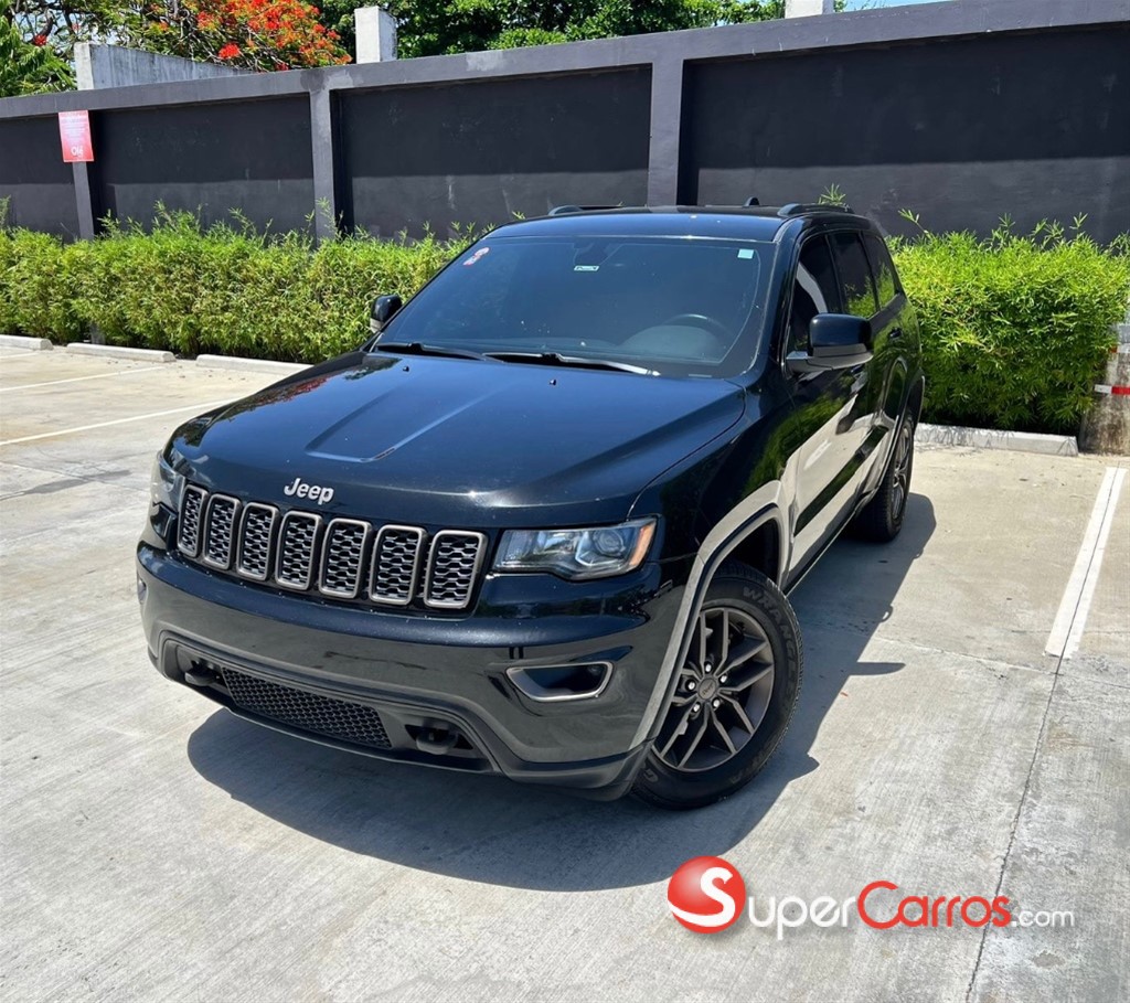 2017 Jeep Cherokee 75 Aniversario — foto 7 / 12