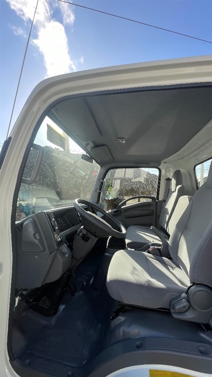 2025 Isuzu Camion Cama Larga — foto 6 / 10