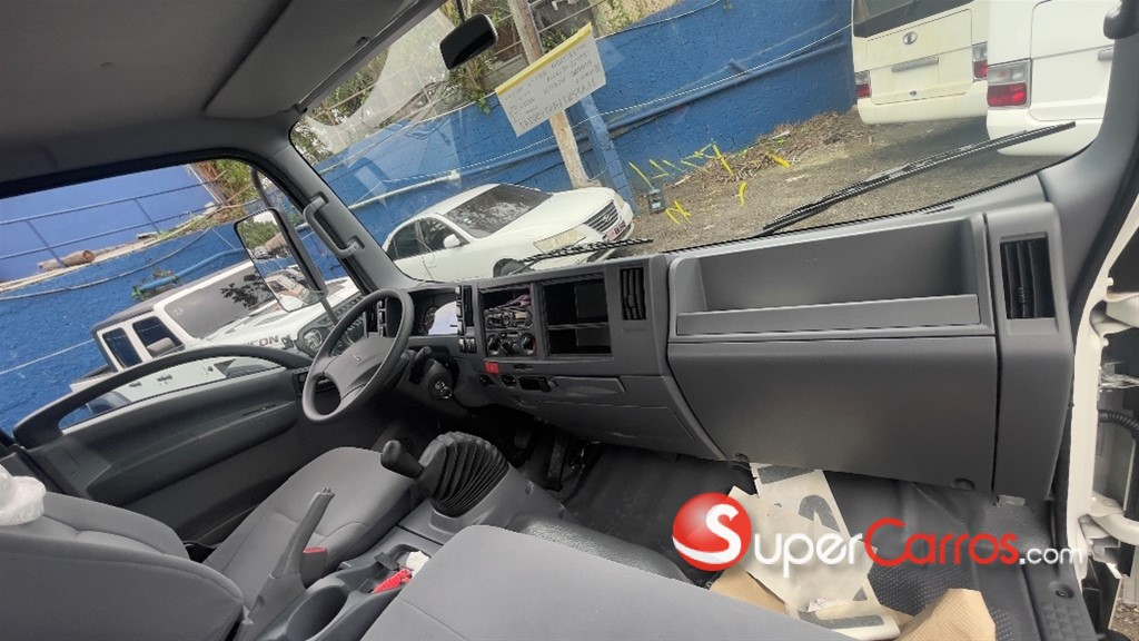2025 Isuzu Camion — foto 3 / 10