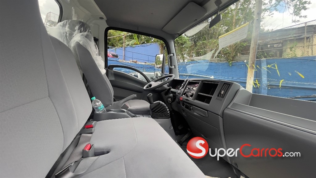 2025 Isuzu Camion — foto 6 / 10