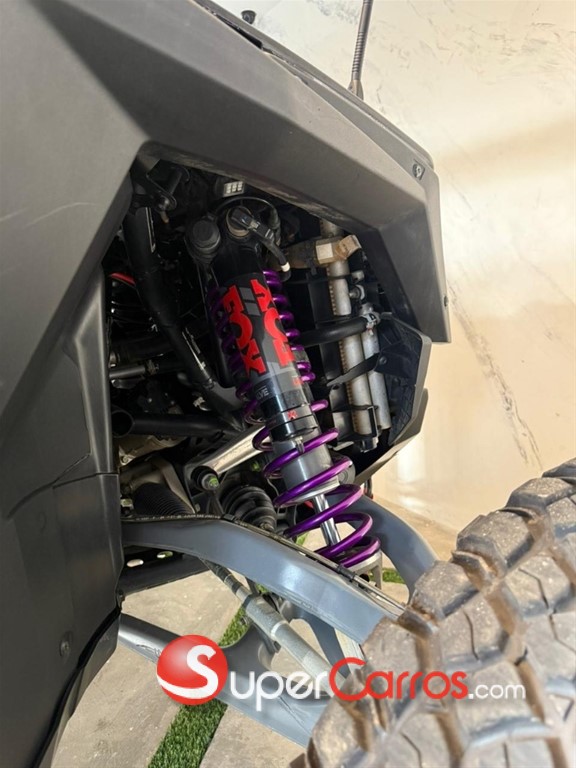 2022 Polaris RZR Turbo S — foto 7 / 8