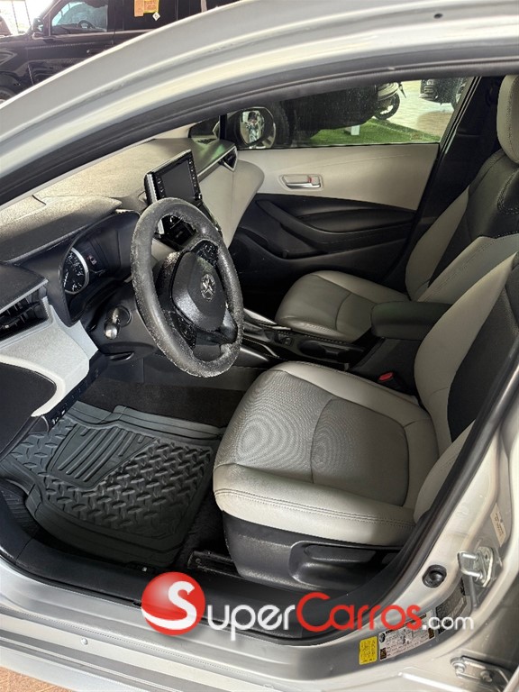 2020 Toyota Corolla LE — foto 8 / 9