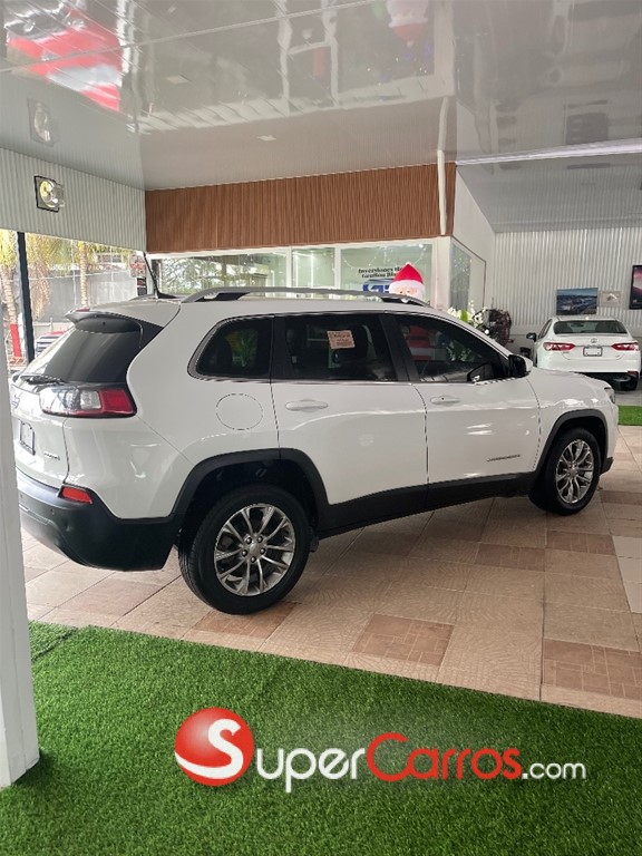 2020 Jeep Cherokee Latitude — foto 5 / 8
