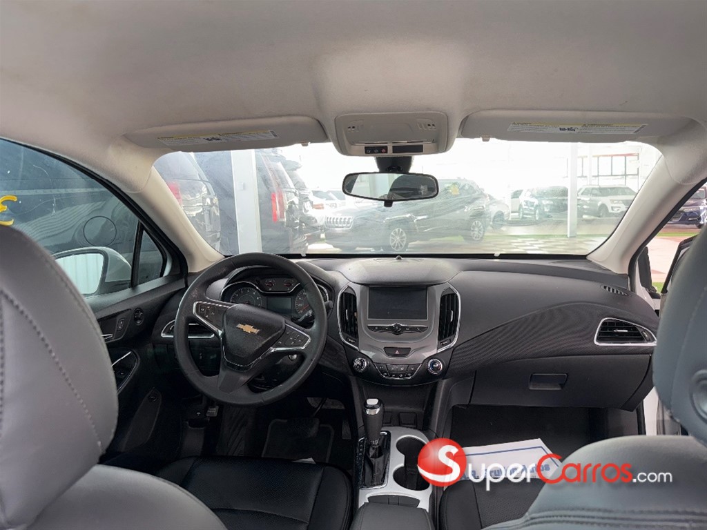 2018 Chevrolet Cruze LT — foto 8 / 9