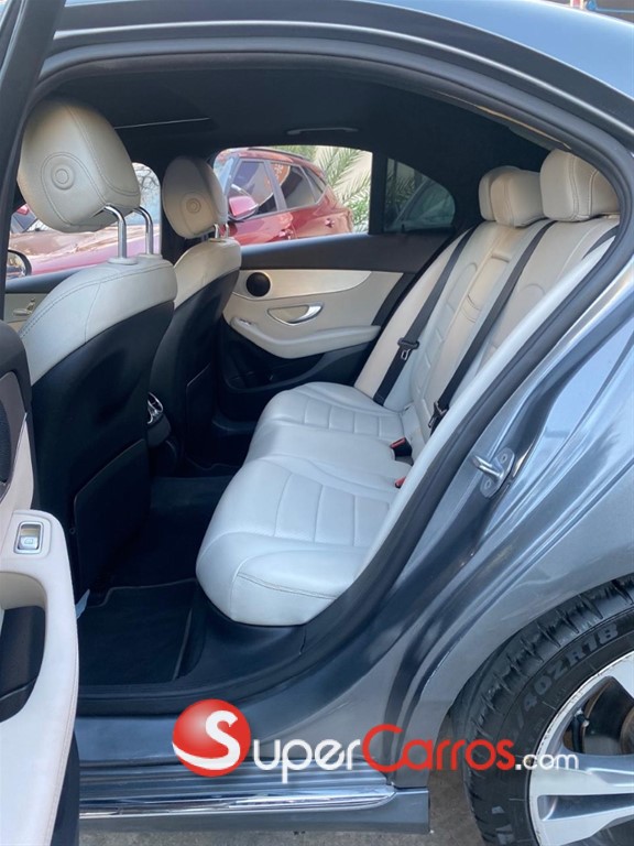 2018 Mercedes-Benz Clase C 300 — foto 4 / 8