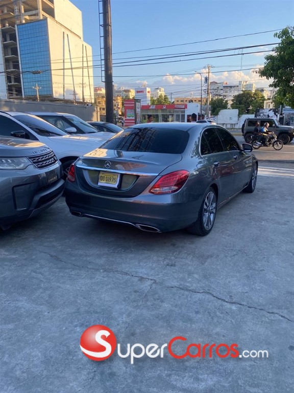 2018 Mercedes-Benz Clase C 300 — foto 5 / 8
