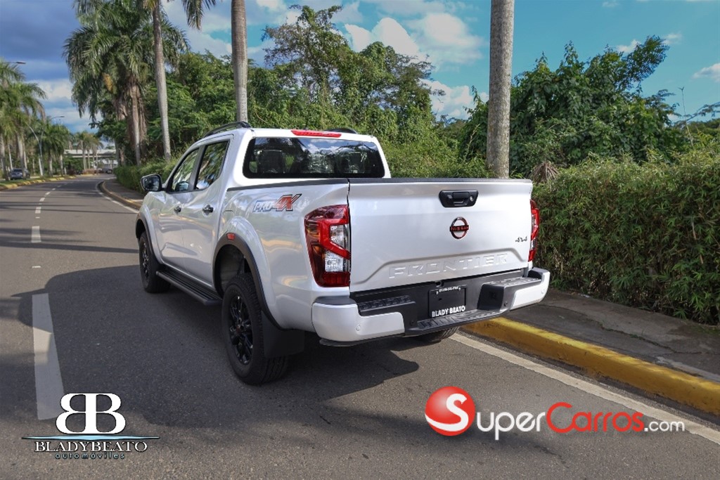 2026 Nissan Frontier Pro-4X — foto 4 / 11