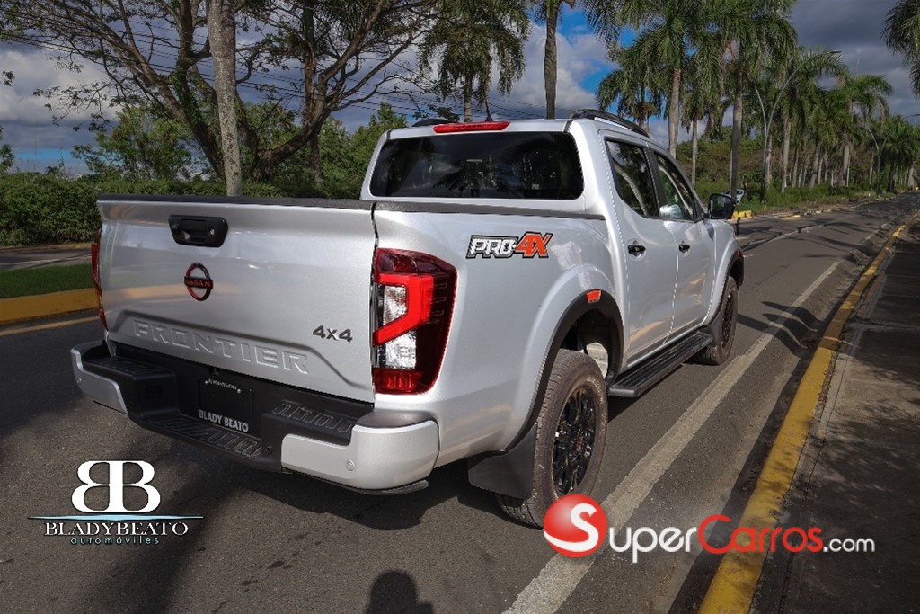 2026 Nissan Frontier Pro-4X — foto 6 / 11