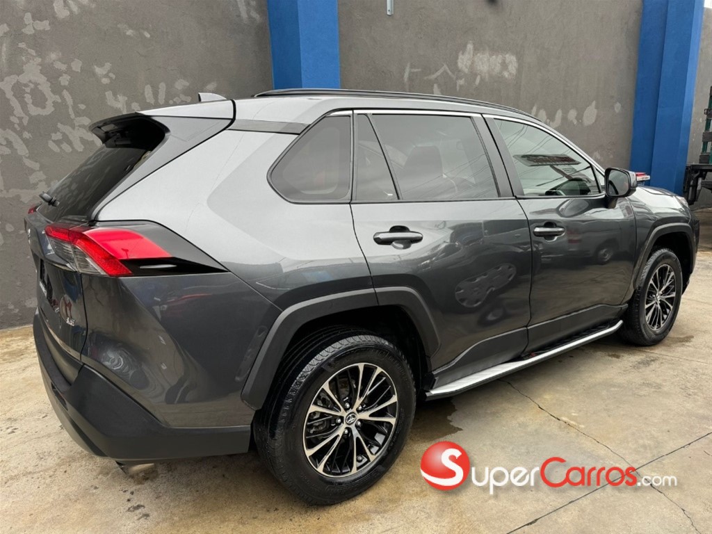 2021 Toyota RAV4 LE — foto 2 / 11