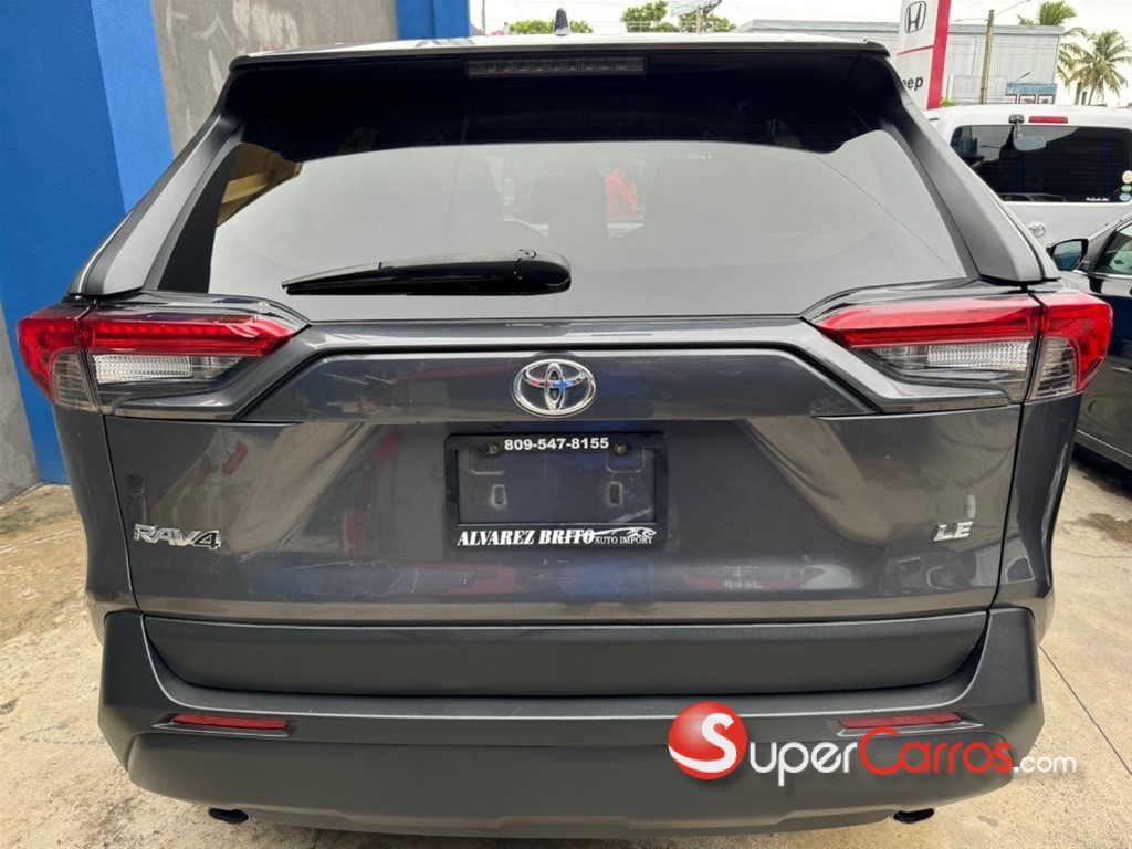 2021 Toyota RAV4 LE — foto 3 / 11