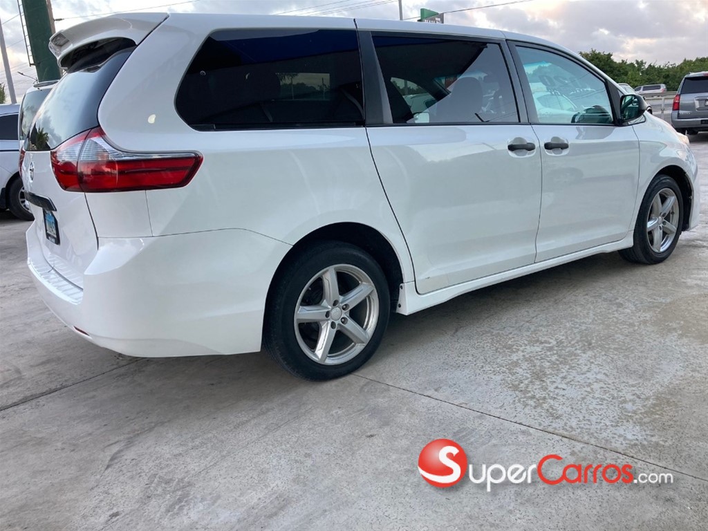 2020 Toyota Sienna — foto 4 / 10
