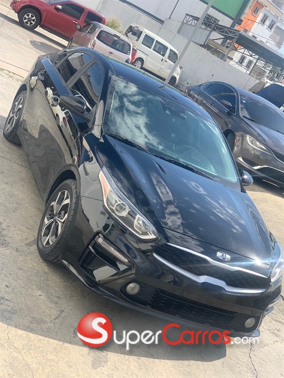 2020 Kia Forte LXS — foto 2 / 8