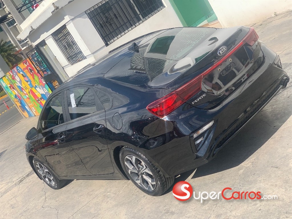 2020 Kia Forte LXS — foto 3 / 8