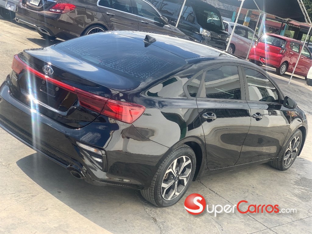 2020 Kia Forte LXS — foto 4 / 8