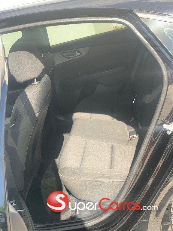 2020 Kia Forte LXS — foto 5 / 8